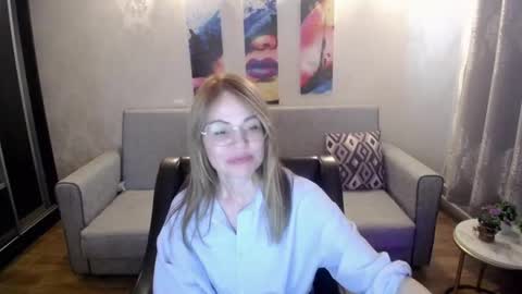 milf_for_u777 stream preview