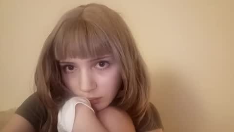 mira_doll live stream