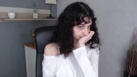 mirarose87 stream preview