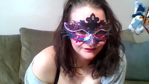 missniagaraishorny stream preview