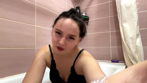 mitzilockerby live stream