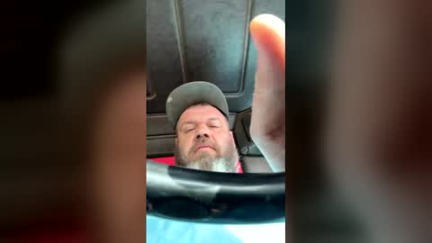 momsloveing stream preview