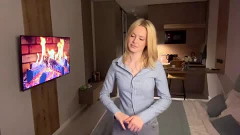 moonavellee stream preview