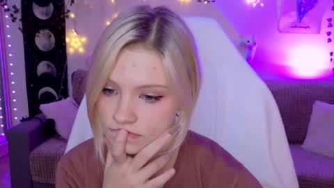 moonlight_mia stream preview