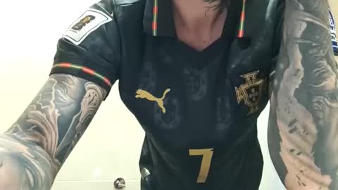 morenoguapo24 stream preview