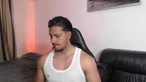 mr_real_aaron stream preview