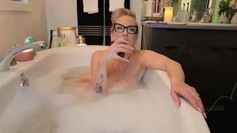 mya_milfshake stream preview