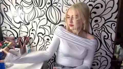 nadiaknake live stream