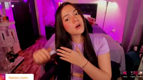 nahiara_evans_ live stream