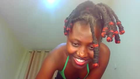 naughtyqueen12 live stream