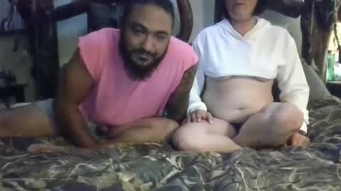 newyou25loveuss stream preview