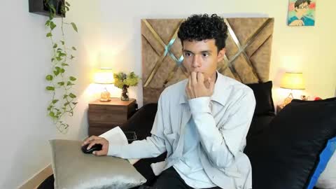 nickolas_moon stream preview