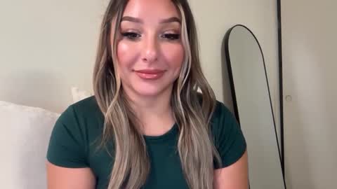 nicolelovesyou444 stream preview