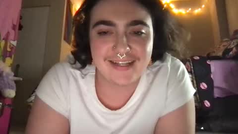 nipplelessalien stream preview