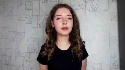 paolanovara stream preview