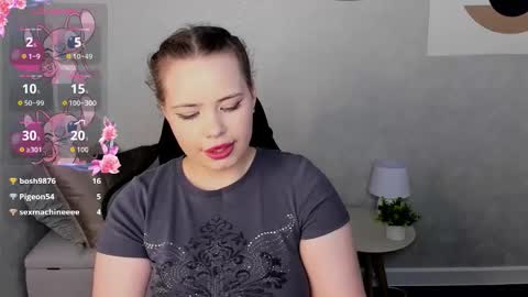 pauline_moore stream preview