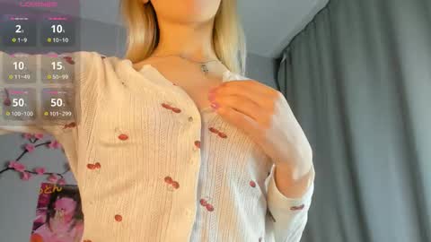 peachwhisper1 stream preview