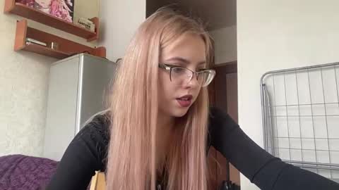 pearlinewoolhouse stream preview