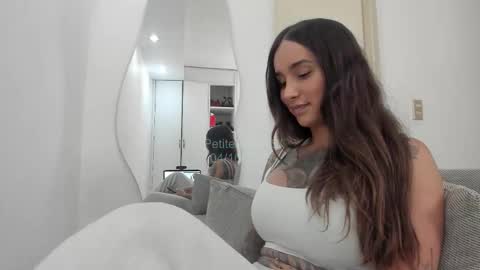 petitealejats stream preview