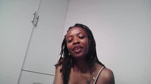 petiteebony_22 stream preview