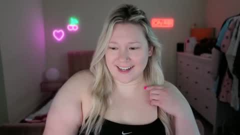 piggyrose stream preview