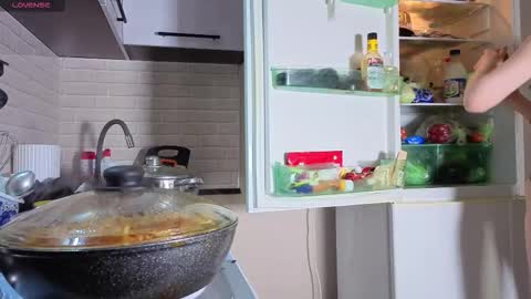 pis_sos stream preview