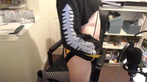 pup_gee live stream