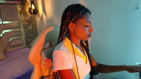 queen_perla_ live stream