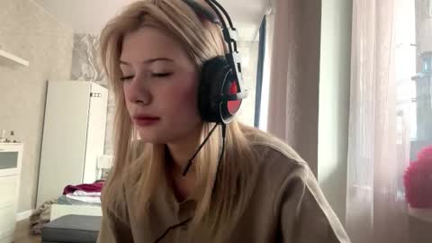 rochellehouis stream preview