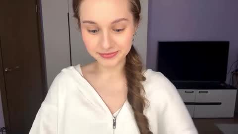 rolandaslatten stream preview