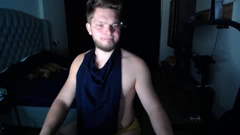 romantic_twunk stream preview