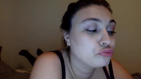 roseskylarr live stream