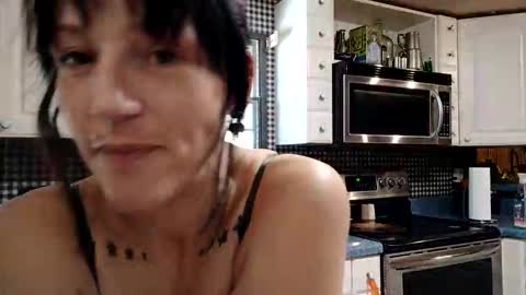 royaltycakes_00 stream preview