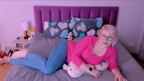 sabrinamacmarren stream preview