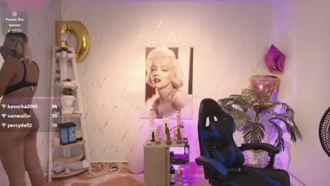 saloomee__ stream preview