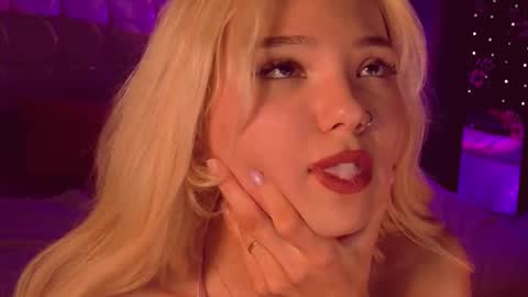 sandraboyl stream preview