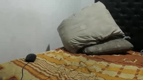 santiagoxxxtreme_ stream preview