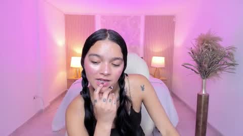 sara_jjones_ stream preview