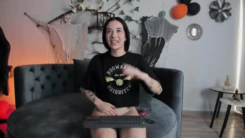 sashathompson_25 stream preview