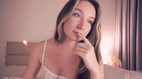 sayalythea stream preview