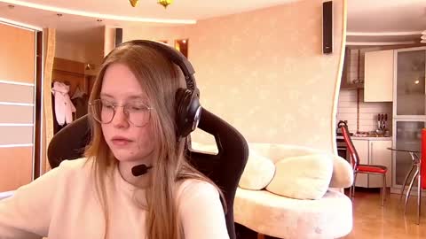 scarletta_ stream preview