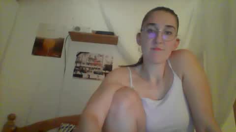 schoogirl_needs_daddy stream preview