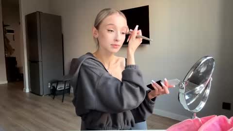 seasonhamiss stream preview