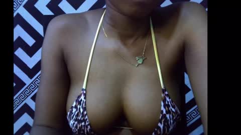 sezy_petite stream preview