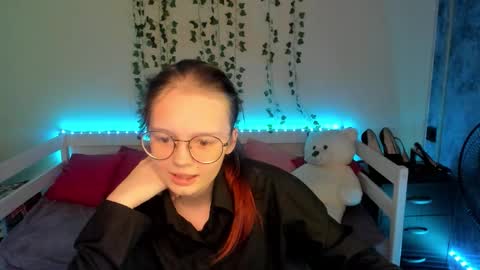 shy_elina01 stream preview