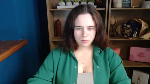 shy_lil stream preview