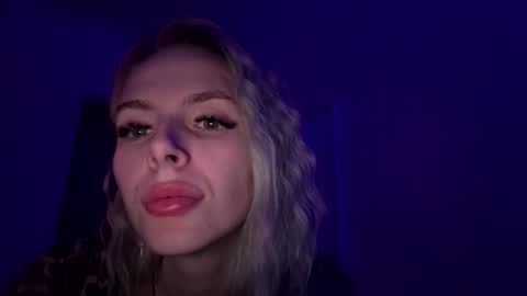 shyblond69 stream preview
