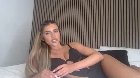 siennareyn stream preview