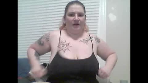 simm_w stream preview