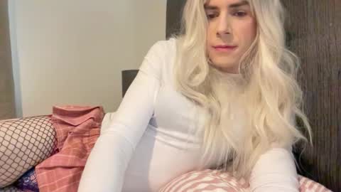 sissyslutserena stream preview